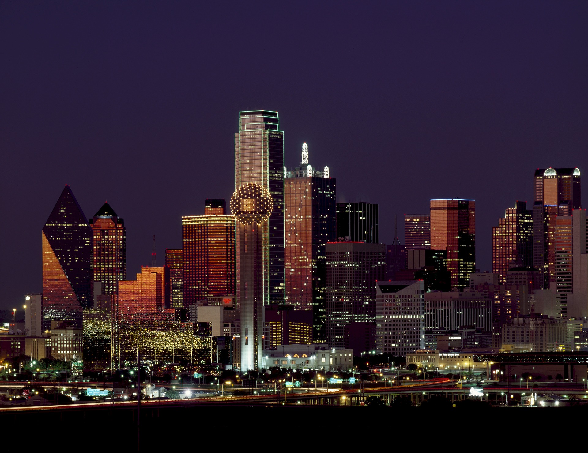 dallas-555778_1920